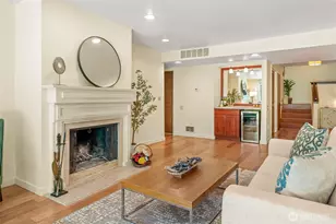 1543 NE 143rd St, Seattle, WA 98125 - Photo 1