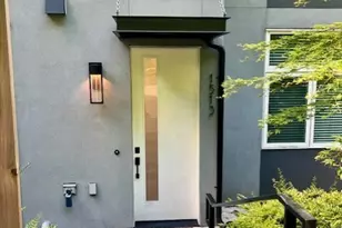 1513 Lakeview Blvd E, Seattle, WA 98102 - Photo 1