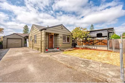 218 125th Street S, Tacoma, WA 98444 - Photo 1