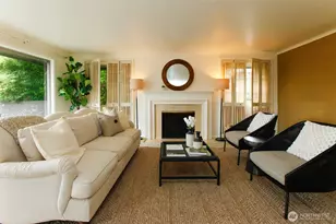 4203 NE 38th St, Seattle, WA 98105 - Photo 1