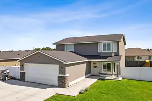 920 E Mt. Adams St, Othello, WA 99344 - Photo 1