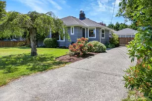 11729 Phinney Ave N, Seattle, WA 98133 - Photo 1