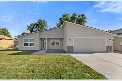 612 S Dorsing Street, Moses Lake, WA 98837 - Photo 1