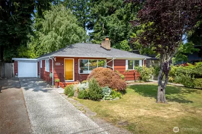 12515 2nd Avenue NE, Seattle, WA 98125 - Photo 1