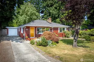 12515 2nd Ave NE, Seattle, WA 98125 - Photo 1