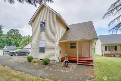 550 N 2nd Place, Kalama, WA 98625 - Photo 1
