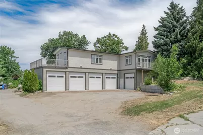 96 NE 17th Street, East Wenatchee, WA 98802 - Photo 1