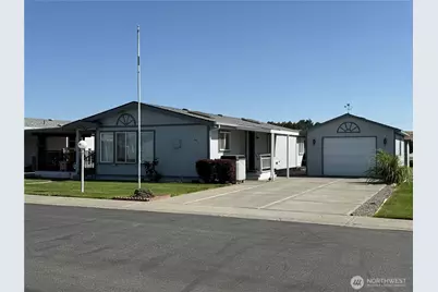 312 S Columbia Center Boulevard #69, Kennewick, WA 99336 - Photo 1