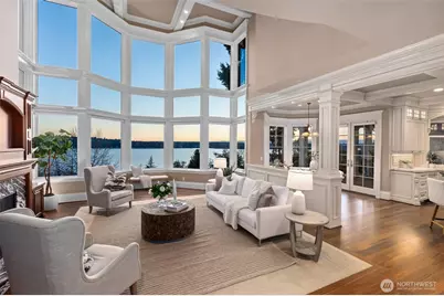 8071 West Mercer Way, Mercer Island, WA 98040 - Photo 1