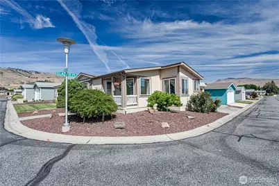 1700 Twin Peaks Drive #71, Wenatchee, WA 98801 - Photo 1