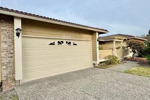 18509 22nd Ave E, Tacoma, WA 98445 - Photo 1
