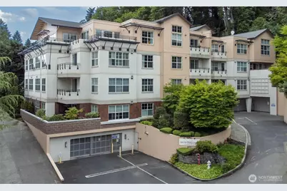 7549 SE 29th Street #301, Mercer Island, WA 98040 - Photo 1
