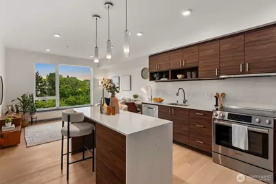 11903 NE 128th St #612, Kirkland, WA 98034 - Photo 1