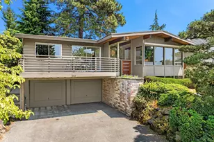 5036 45th Ave NE, Seattle, WA 98105 - Photo 1