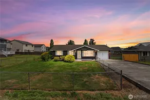 214 Tacoma Blvd N, Pacific, WA 98047 - Photo 1