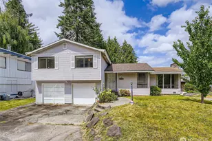 2708 NE 106th Pl, Seattle, WA 98125 - Photo 1