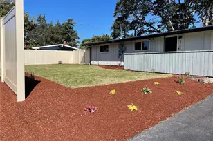 8105 Oakridge Dr SW, Lakewood, WA 98498 - Photo 1