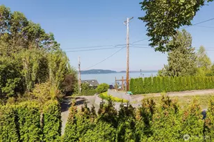 8424 SE Southworth Dr, Port Orchard, WA 98366 - Photo 1