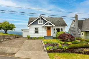 200 Columbia, Cathlamet, WA 98612 - Photo 1