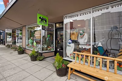 861 SE Pioneer Way #102, Oak Harbor, WA 98277 - Photo 1