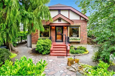 5250 35th Avenue NE, Seattle, WA 98105 - Photo 1