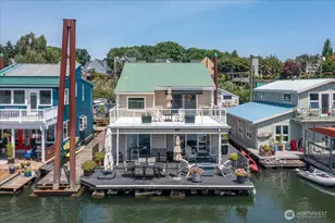 460 N Tomahawk Dr, Portland, OR 97217 - Photo 1