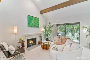 3901 108th Ave NE, Bellevue, WA 98004 - Photo 1