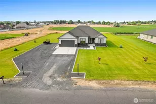 8275 Road 2 4 NE, Moses Lake, WA 98837 - Photo 1