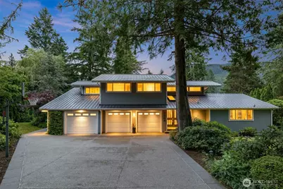 1564 Hillside Drive SE, Issaquah, WA 98027 - Photo 1