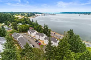 2255 Highview Ln W, Bremerton, WA 98312 - Photo 1