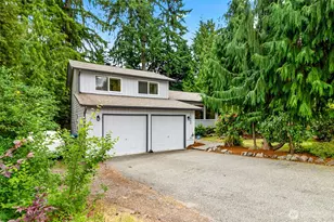 10802 29th Dr SE, Everett, WA 98208 - Photo 1