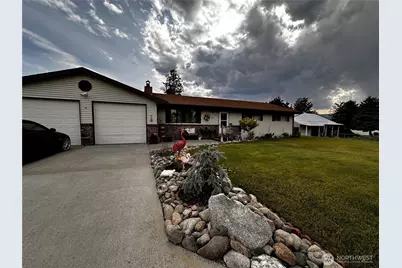 246 First Street E, Tonasket, WA 98855 - Photo 1