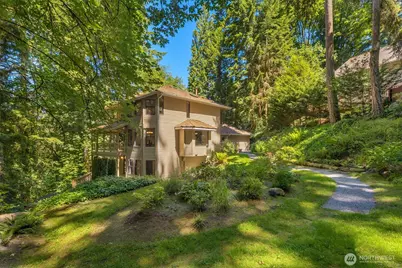 4549 152nd Place SE, Bellevue, WA 98006 - Photo 1