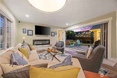 214 S Bradley Street, Chelan, WA 98816 - Photo 1