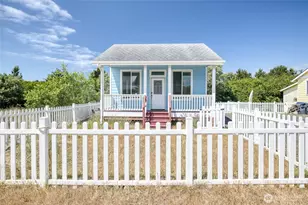 440 Marine View Dr SW, Ocean Shores, WA 98569 - Photo 1