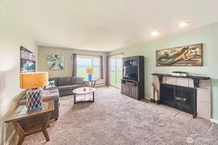 210 26th St NW, Long Beach, WA 98631 - Photo 1