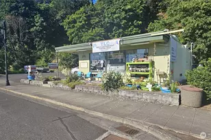 550 N 1st St, Kalama, WA 98625 - Photo 1