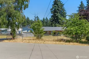 15017 11th Ave Ct E, Tacoma, WA 98445 - Photo 1
