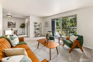 4635 W Lake Sammamish Pkwy SE, Issaquah, WA 98027 - Photo 1