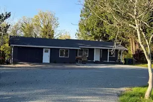 7662 S 134th St, Seattle, WA 98178 - Photo 1