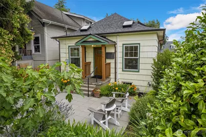 326 N 79th Street, Seattle, WA 98103 - Photo 1