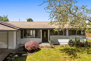 865 Blaine Ave, Blaine, WA 98230 - Photo 1