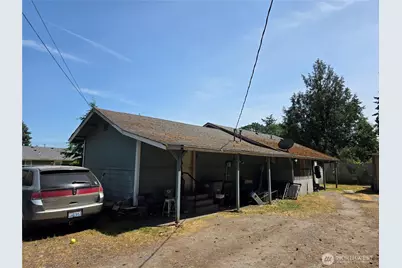 10615 15th Avenue Ct S, Tacoma, WA 98444 - Photo 1