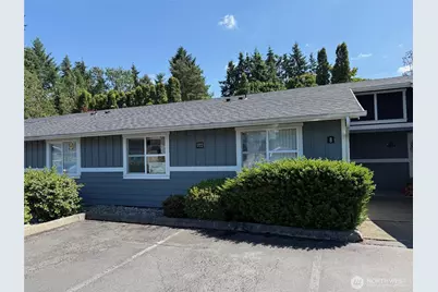 1722 E Pioneer Ave #8, Puyallup, WA 98372 - Photo 1