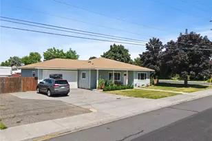 415 E Hamlet St, Othello, WA 99344 - Photo 1