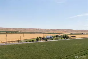 489 Riggs Rd, Touchet, WA 99360 - Photo 1