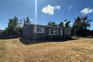 15 Prince St W, Chinook, WA 98614 - Photo 1