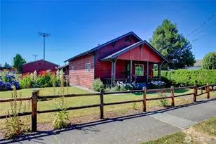 450 Maple St, Monroe, WA 98272 - Photo 1