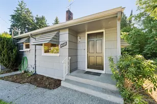 14326 Meridian Ave N, Seattle, WA 98133 - Photo 1