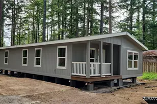 8657 Valley Ct, Maple Falls, WA 98266 - Photo 1